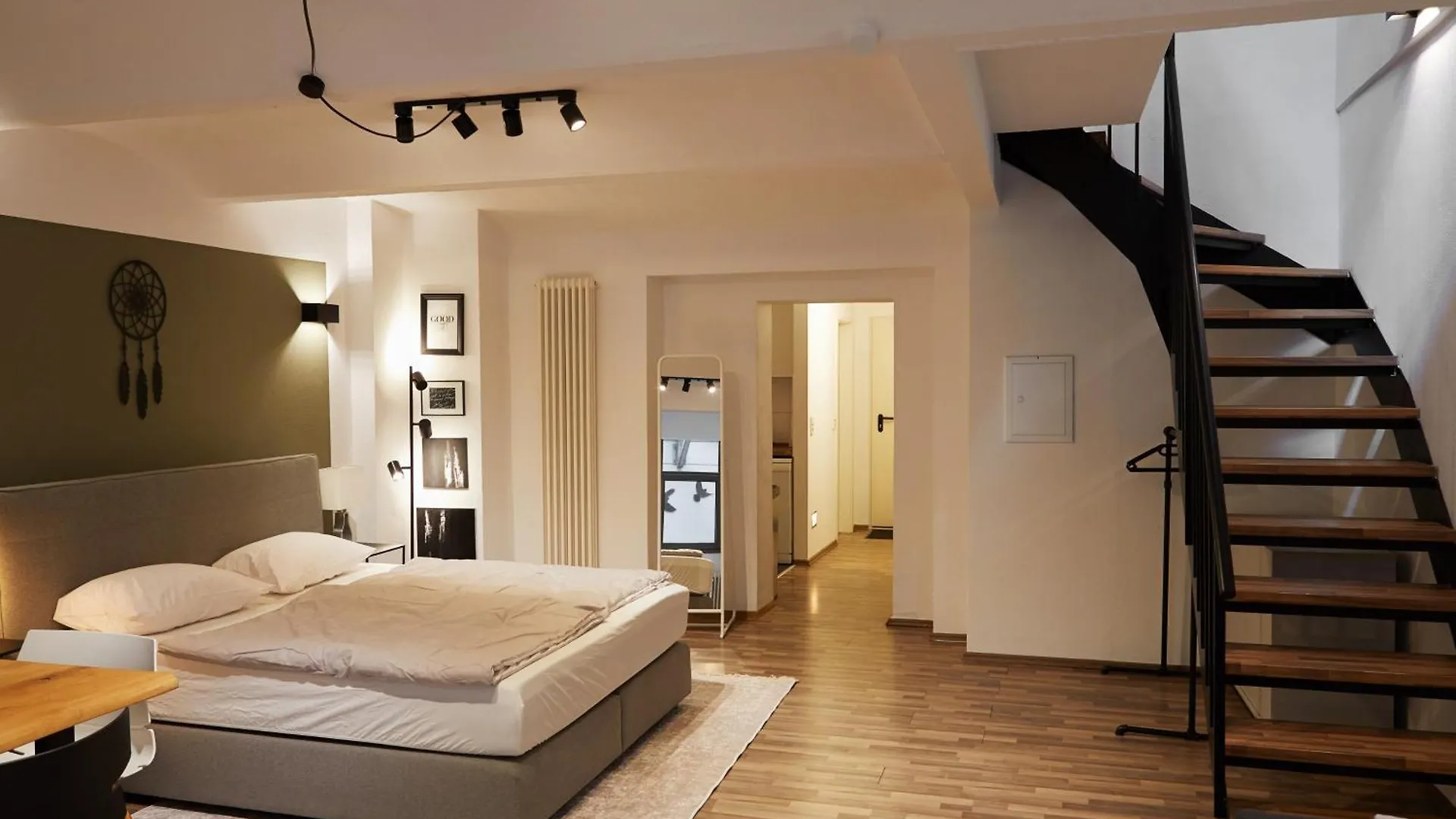 95M2 Loft Apartment Mit Terasse 1B 2R Kreuzberg Berlim 0*,  Alemanha