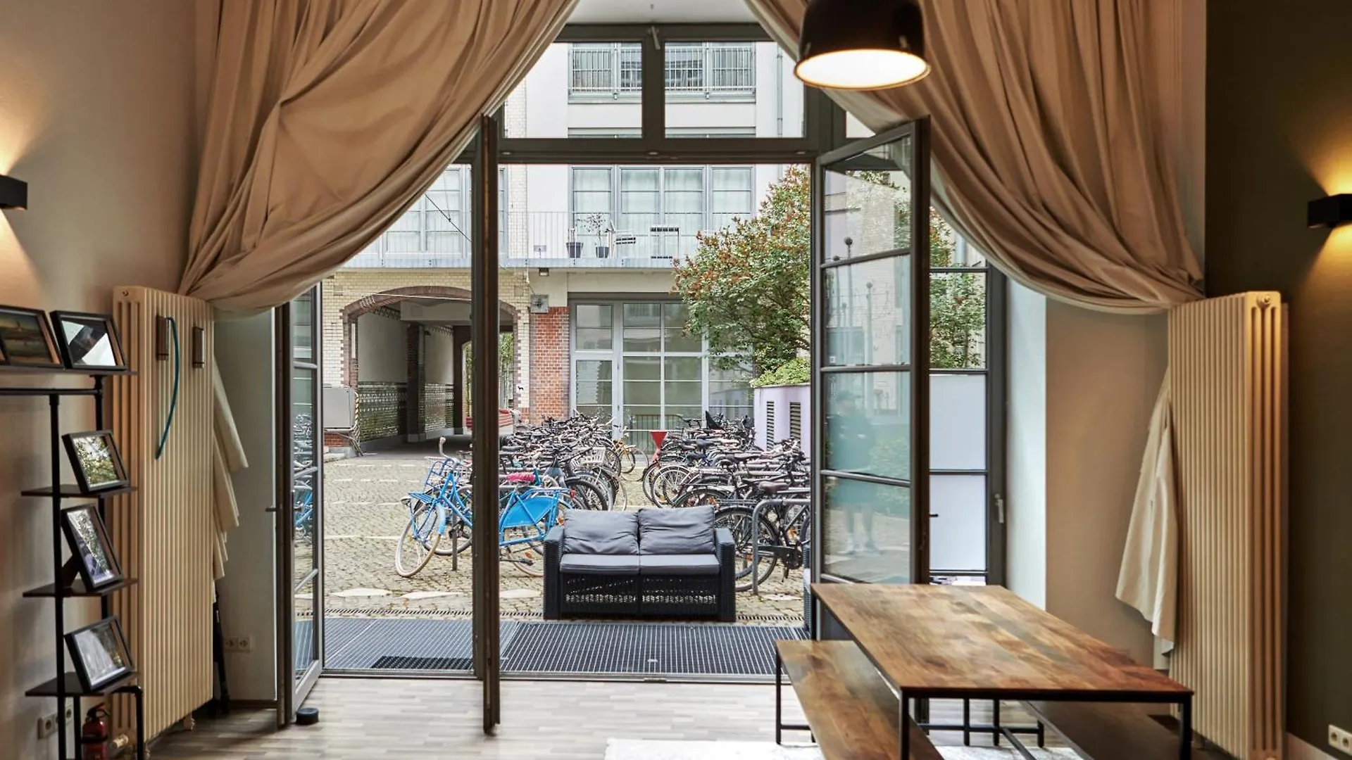 95M2 Loft Apartment Mit Terasse 1B 2R Kreuzberg Berlim