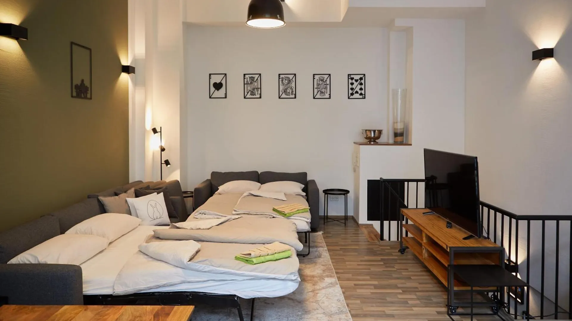 95M2 Loft Apartment Mit Terasse 1B 2R Kreuzberg Berlim 0*,  Alemanha